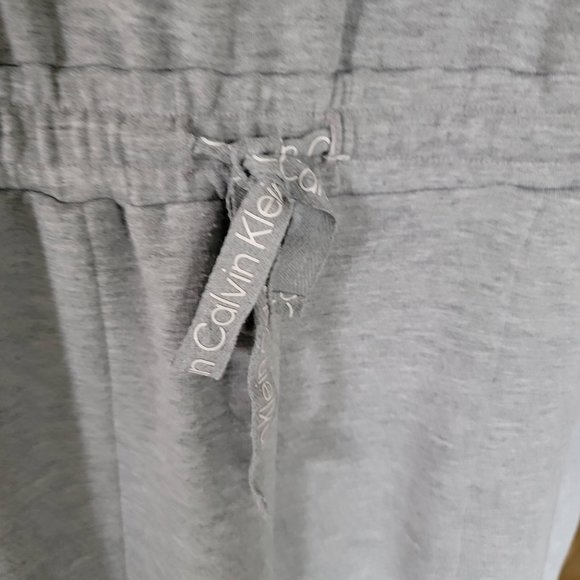 Calvin Klein Sleeveless Grey Jogger Jumpsuit Size Small - Picture 15 of 16